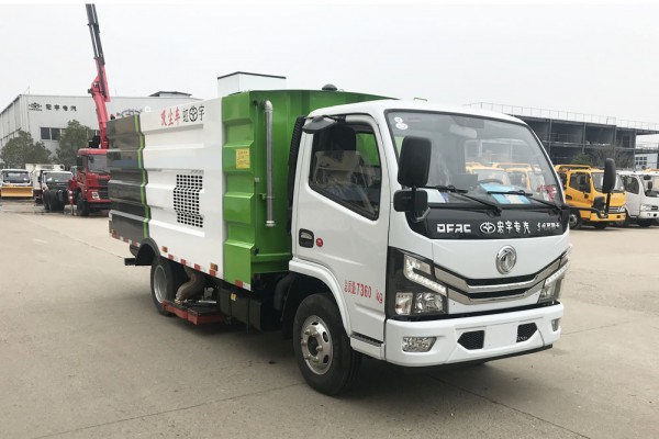 東風3308軸距吸塵車